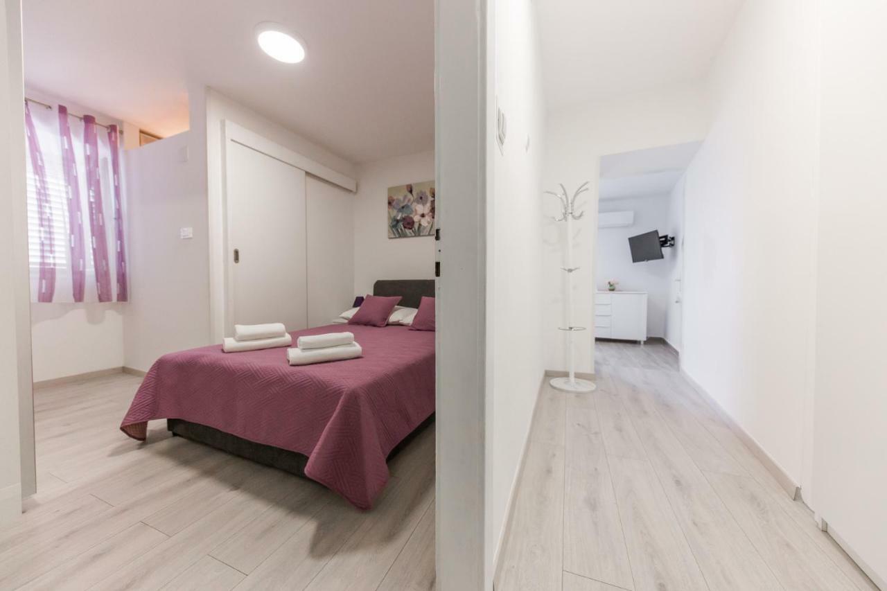 Apartman Ankica Appartement Kaštela Buitenkant foto