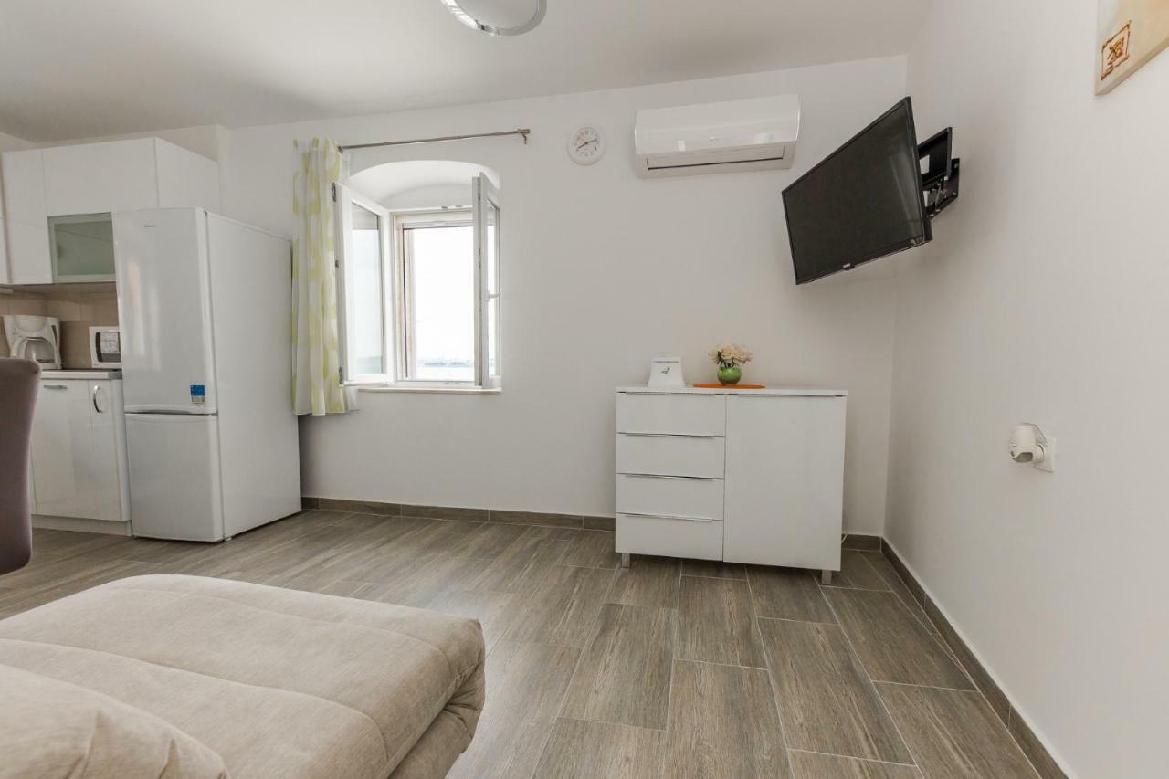 Apartman Ankica Appartement Kaštela Buitenkant foto